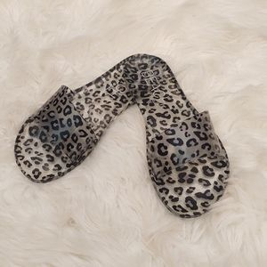 Beach by Matisse Leopard Jelly Slides